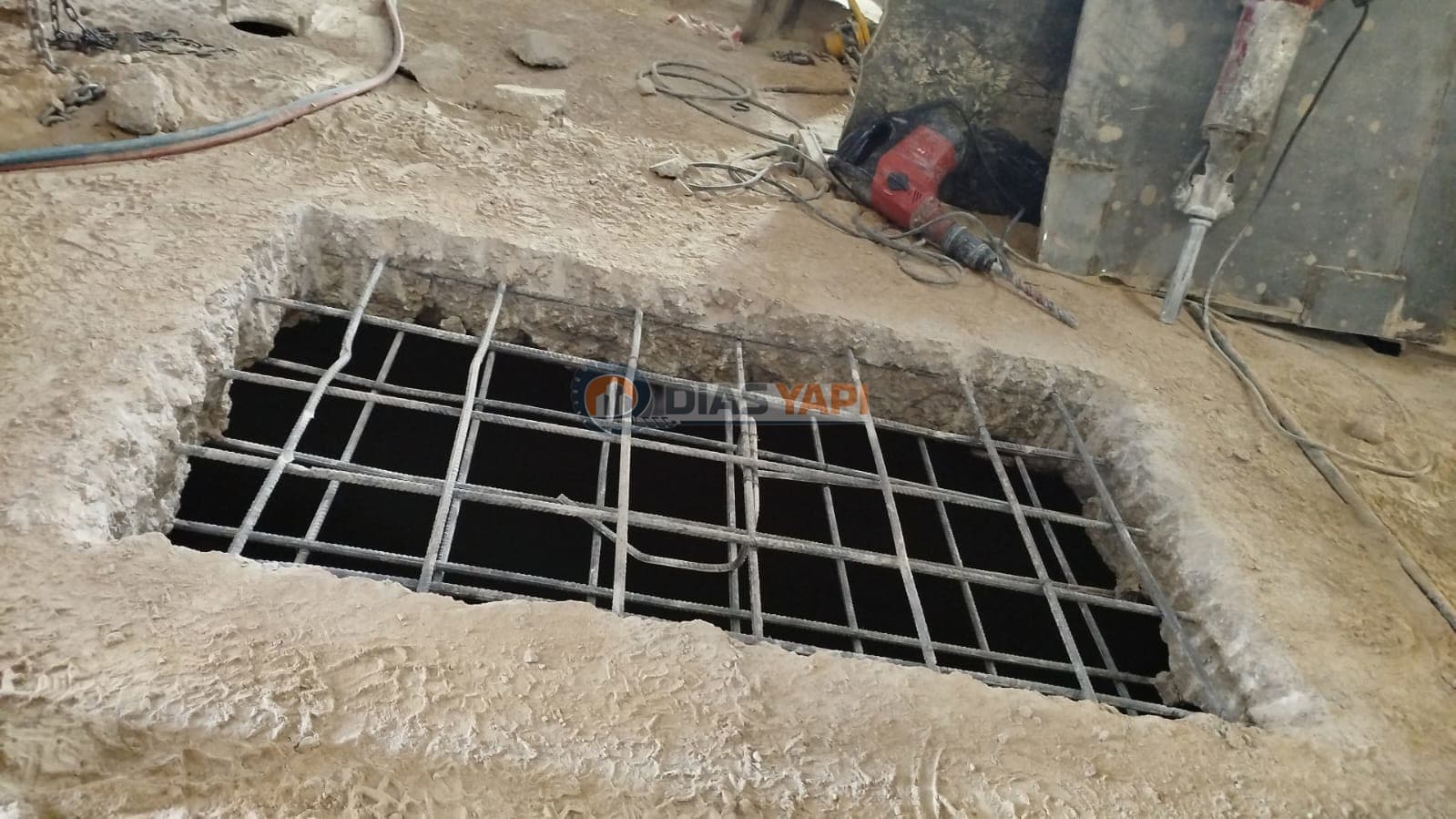 Eskişehir Sivrihisar Beton Kırma